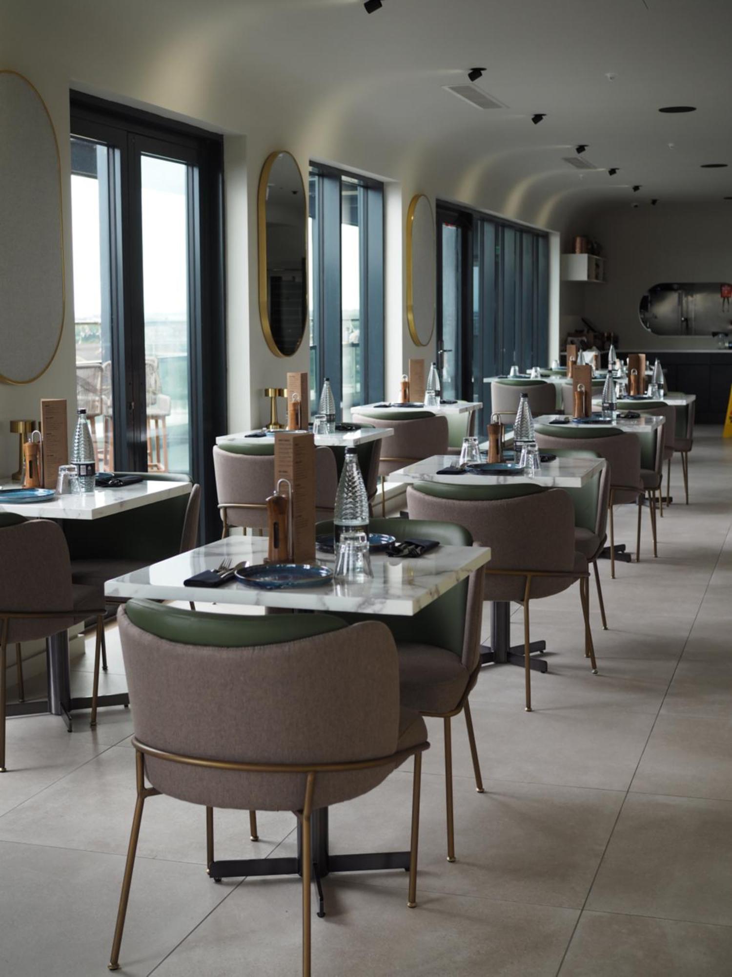 Hotel Courtyard By Marriott London Heathrow Airport Harlington  Exteriér fotografie