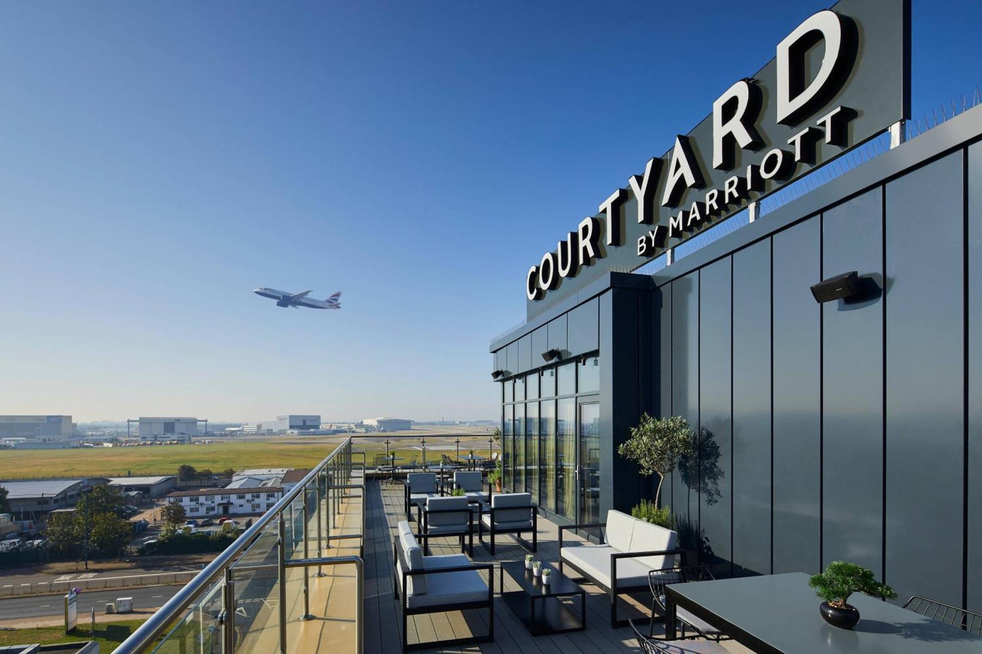 Hotel Courtyard By Marriott London Heathrow Airport Harlington  Exteriér fotografie